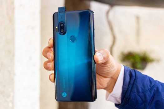 Smartphone Motorola One Hyper 128GB Dual Chip Android Tela 6.5" Qualcomm Snapdragon 4G Câmera 64MP + 8MP