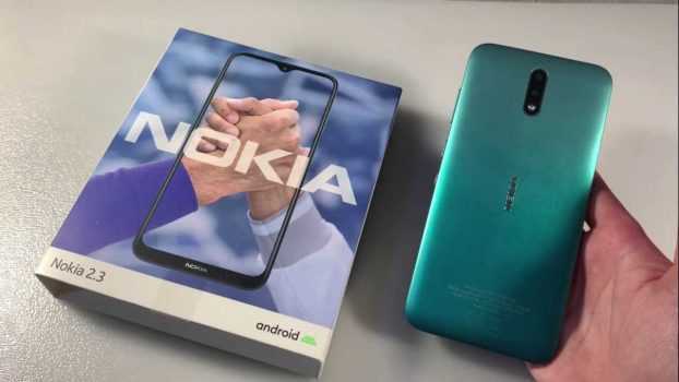 Smartphone Nokia 2.3 com tela de 6.2 polegadas, 32GB de armazenamento e 2GB de RAM, câmera traseira dupla de 13MP + 2MP e botão dedicado do Assistente do Google