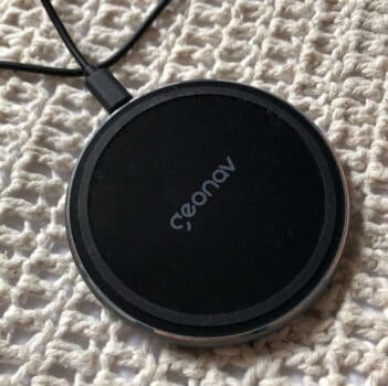 Geonav Carregador por Indução de mesa 10W, carregamento rápido, compatível aparelhos Android e iPhones padrão Qi, QI10WG