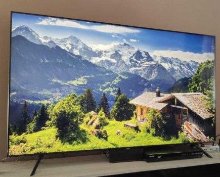 Smart TV Crystal UHD 4K LED 65” Samsung - 65TU8000 Wi-Fi Bluetooth HDR 3 HDMI 2 USB