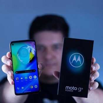 Smartphone Motorola Moto G8 Power 64GB Preto - Titanium 4G 4GB RAM Tela 6,4” Câm. Quádrupla