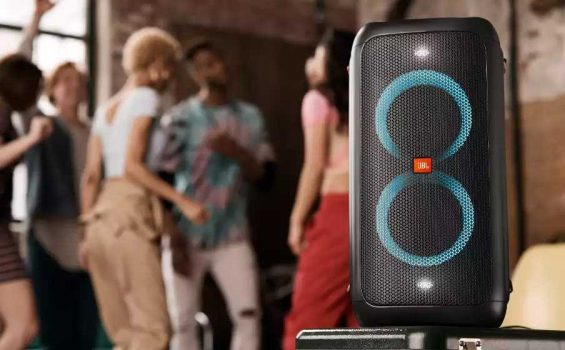 Caixa de Som Torre JBL PartyBox 100, 160W RMS, LED, Bluetooth - JBLPARTYBOX100BR