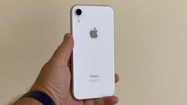 iPhone XR Apple (128GB) Tela 6,1" 4G Câmera Traseira 12MP iOS