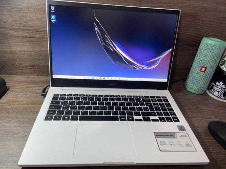 Notebook Samsung Book E30 Intel Core i3 4GB 1TB - 15,6” Full HD Windows 10