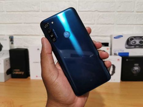 Smartphone Motorola Moto G8 Power 64GB Dual Chip Android 6,4" Qualcomm Snapdragon 665 (SM6125) 4G Câmera Traseira 16MP + 8MP + 2MP Filmadora 4KB