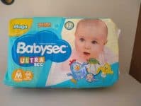 Fraldas descartáveis Babysec Ultrasec Galinha Pintadinha, 44 Unidades, Tamanho M 5 - 9,5 Kg