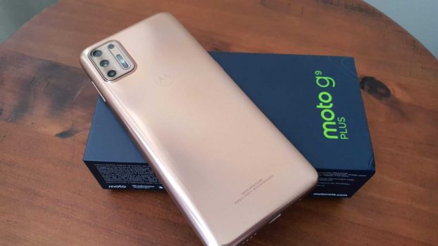 Smartphone Motorola Moto G9 Plus Dual Chip Desbloqueado Android 10 Tela 6.8" 128GB 4G Câmera Quadrupla 64MP + 8MP+ 2MP + 2MP Qualcomm Snapdragon - Ouro Rosê