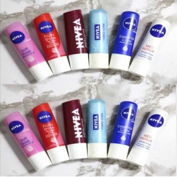 Protetor Labial Nivea Pérola Shine - Hidratação Profunda 4,8g