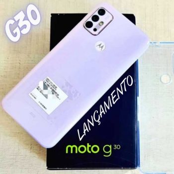 Smartphone Motorola Moto G30 128GB 4G Tela 6.5” Câmera Quádrupla 64MP Selfie 13MP Android 11