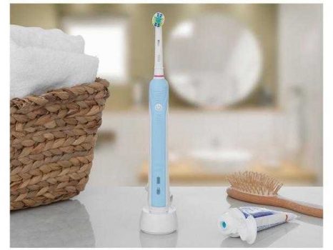 Escova de Dente Elétrica Oral-B - Professional Care 500 Cross Action