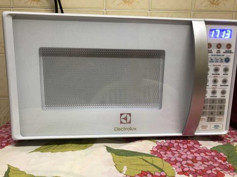 Forno de Micro-ondas Electrolux MTO30 - 20L - Branco