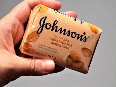 Sabonete Barra Amêndoas, Johnson's, 80G