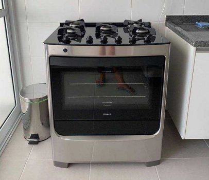 Fogao Consul 5 Bocas Cor Inox Com Mesa De Vidro E Trempe De Ferro Fundido Cfs5var Bivolt