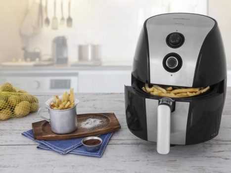 Fritadeira Elétrica Sem Óleo/Air Fryer Britânia - Air Fry BFR02PI Preta e Cinza 3,2L com Timer