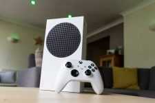 Xbox Series S 2020 Nova Geracao 512GB SSD 1 Controle Branco
