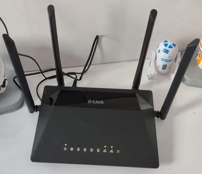 Roteador Wireless Ac 1200Mbps Wan/Lan Gigabit-Ethernet 802.11Ac com 4 Antenas Externas 5Dbi