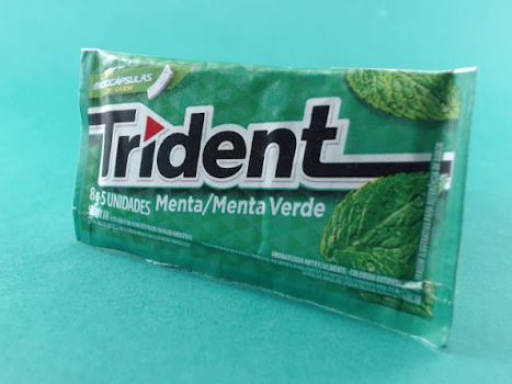 Goma de Mascar Menta Trident 8g