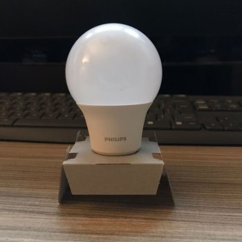 Lâmpada LED bulbo Philips, luz branca fria, 9W, Bivolt (100-240V), Base E27