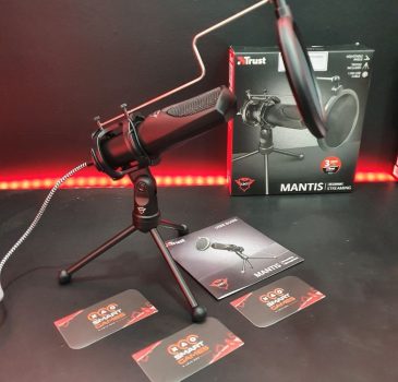 Microfone Streaming GXT 232 Mantis USB com tripé para fluxos no YouTube, Twitch e Facebook - PC e Laptop - Trust Médio