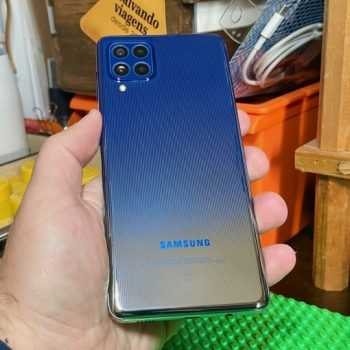 Smartphone Samsung Galaxy M62 128GB, 8GB RAM, Câmera Quádrupla, Selfie de 32MP, Tela Infinita de 6.7", Octa Core, Bateria de 7000mAh e Dual Chip