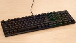 Teclado Mecânico Gamer Corsair K60 PRO, RGB, USB, Switch Cherry Cherry MX Low Profile Speed, Full Size - CH-910D018-NA