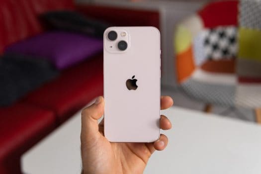 iPhone 13 Apple (128GB), Tela de 6,1", 5G e Câmera Dupla de 12MP