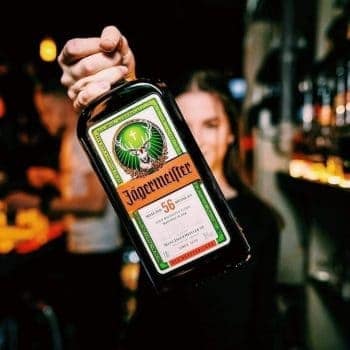 Licor Aperitivo Alemanha Jagermeister - 700ml