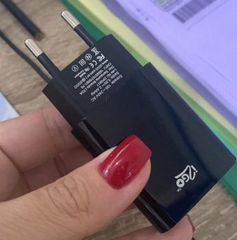 Tomada USB 2, i2GO, Entrada 100V-240V 50/60Hz 0. 15ª, Saída 5V – 2, 1 amp, Preto