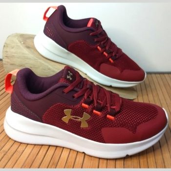 Tênis Under Armour Ch.Essential Vinho
