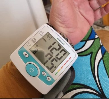 Aparelho de pressão automático de pulso Gtech mod. GP 200, G-Tech