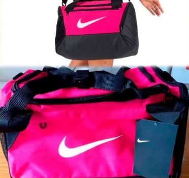 Bolsa Nike Brasilia Xs Duff 9.0 – 25 Litros – Rosa+Preto