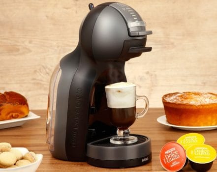 Cafeteira Expresso Arno Dolce Gusto Mini Me Preta