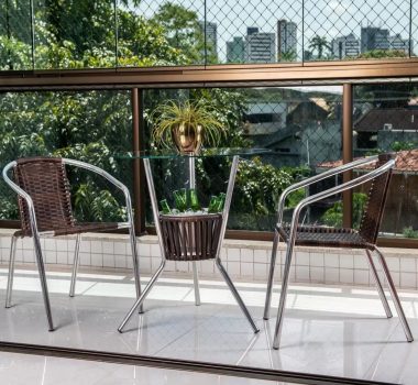 Conjunto de Mesa para Área Externa de Alumínio - com 2 Cadeiras Ios Móveis CJMB410992