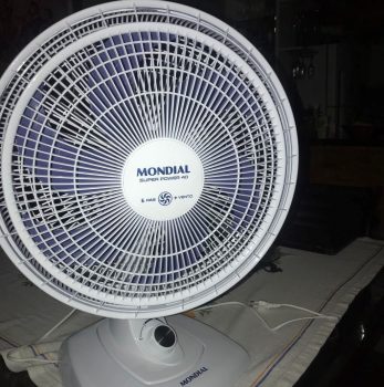 Ventilador de Mesa Mondial VSP-40-W Super Power 3 Velocidades 40cm Branco - 127V
