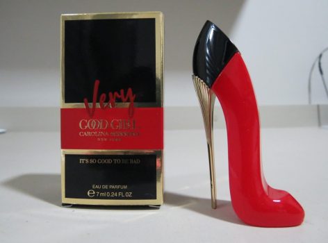Very Good Girl Carolina Herrera - Perfume Feminino - EDP - 50ml