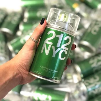 Carolina Herrera 212 NYC Seductive - Body Spray Feminino 250ml