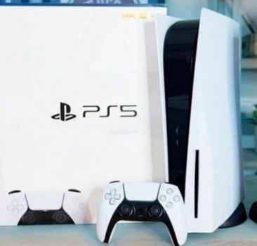 Console Playstation 5 Sony, SSD 825GB, Controle sem fio DualSense, Com Mídia Física, Branco - 1214A