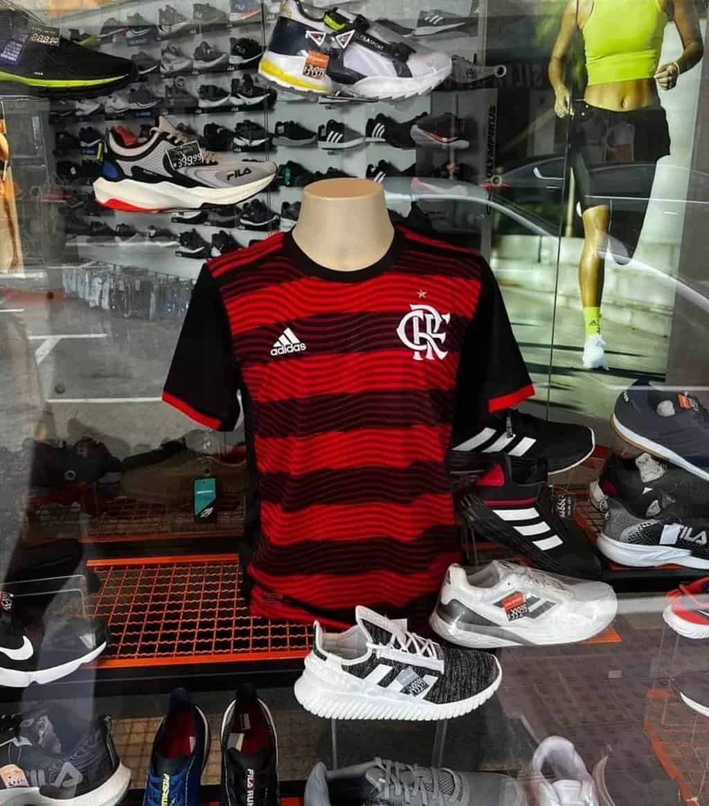 Camisa Flamengo I 22/23 Torcedor Adidas Masculina - Preto e Vermelho