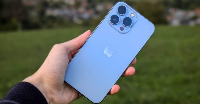Apple iPhone 13 Pro 256GB iOS 5G Wi-Fi Tela 6.1'' Câmera Tripla 12MP + Sensor LiDAR - Azul-Sierra