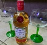 Combo Tanqueray Sevilla 700 ml + 2 Taças Tanqueray Importadas