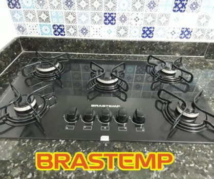 Cooktop 5 bocas Brastemp com grades piatina e acendimento automático - BDD75AE - BIVOLT