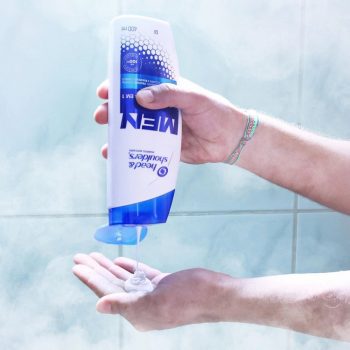 Head & Shoulders - Shampoo Anticaspa Masculino 3 em 1, Protege Contra a Caspa, Shampoo Masculino Hidratante, 400 ml​