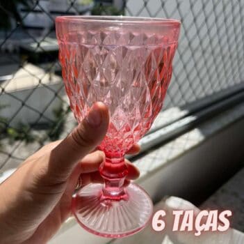 Mimo Style Jogo de 6 Taças de Vidro Quartzo Rosa com Capacidade de 320ml com Alto Relevo e Aparencia Diamantada. Ideal para Vinho, Sucos, Uísque, Água e Cerveja, Cálice para Festa e Casamento