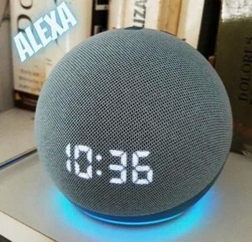 Echo Dot 4ª Geração com Relógio com Alexa - Amazon