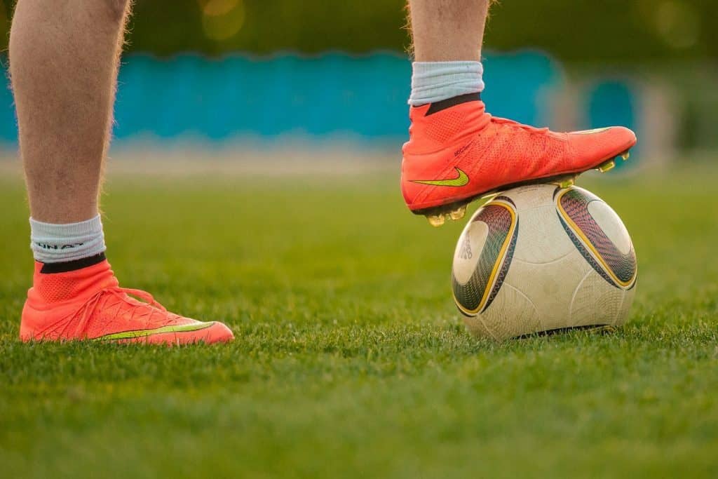 Seleção de CHUTEIRA da NIKE com até 70% de DESCONTO