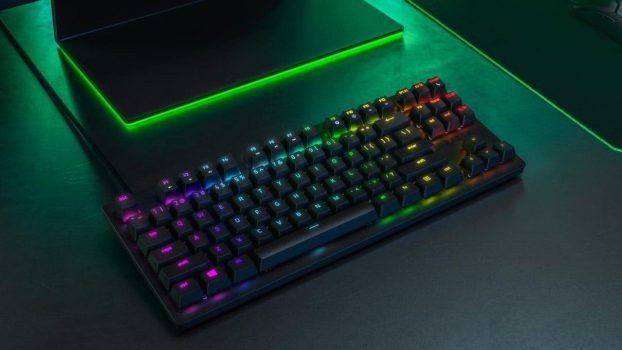 Teclado Óptico-Mecânico Gamer Razer Huntsman Tournament, Chroma, Razer Switch Red, US - RZ03-03080200-R3U1