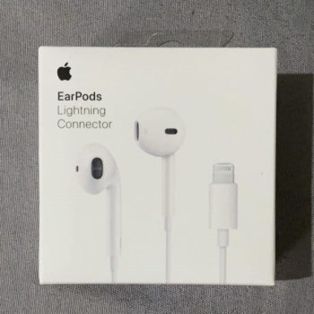 EarPods com conetor Lightning