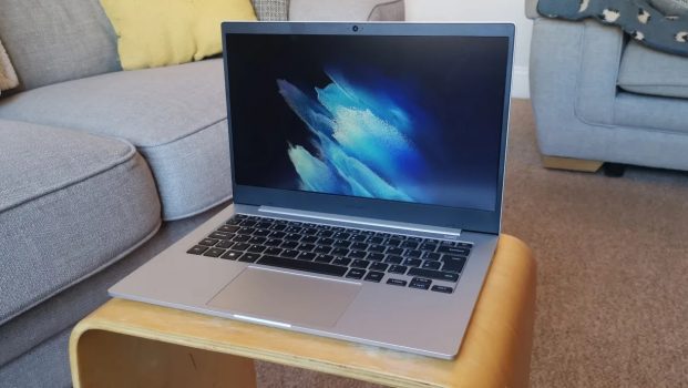 Notebook Samsung Galaxy Book Go Snapdragon 7c 4GB 128GB SSD UFS Tela Full HD 14” Windows 11 NP340XLA-K04BR + Pacote Office 365 Personal 12 meses