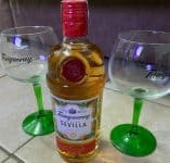 Combo Tanqueray Sevilla 700 ml + 2 Taças Tanqueray Importadas