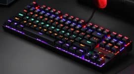 Teclado Mecânico Gamer Redragon Kumara RGB Switch Outemu Brown ABNT2 - K552RGB-1 (BROWN)